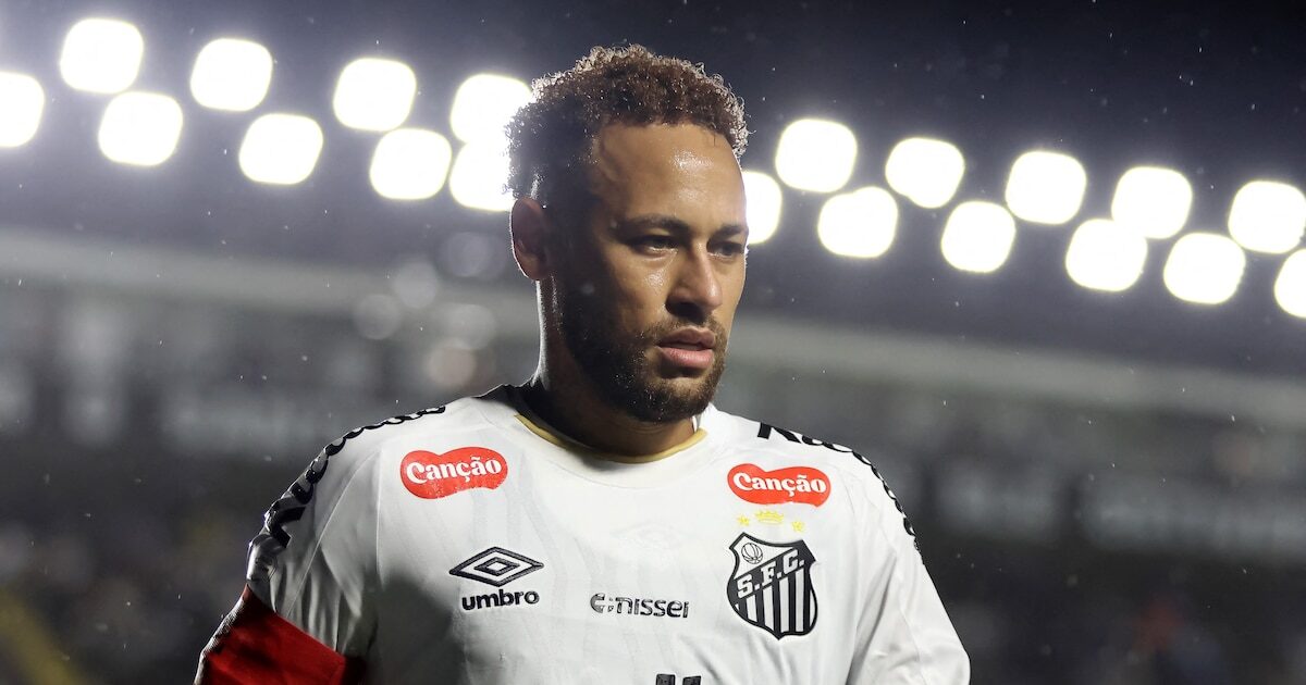 Neymar durante un partido con Santos