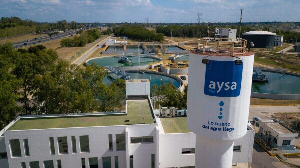 Planta de tratamiento de agua de AySA en Argentina