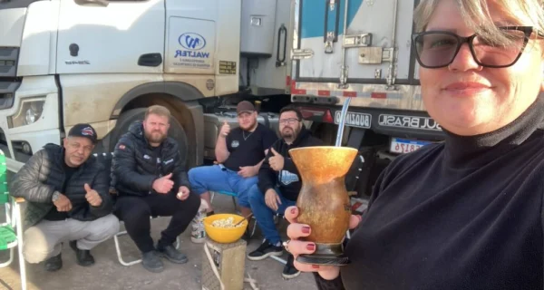 Camionera brasileña varada en Mendoza