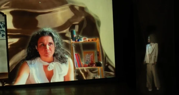 Una obra teatral innovadora conecta públicos a través de la tecnología