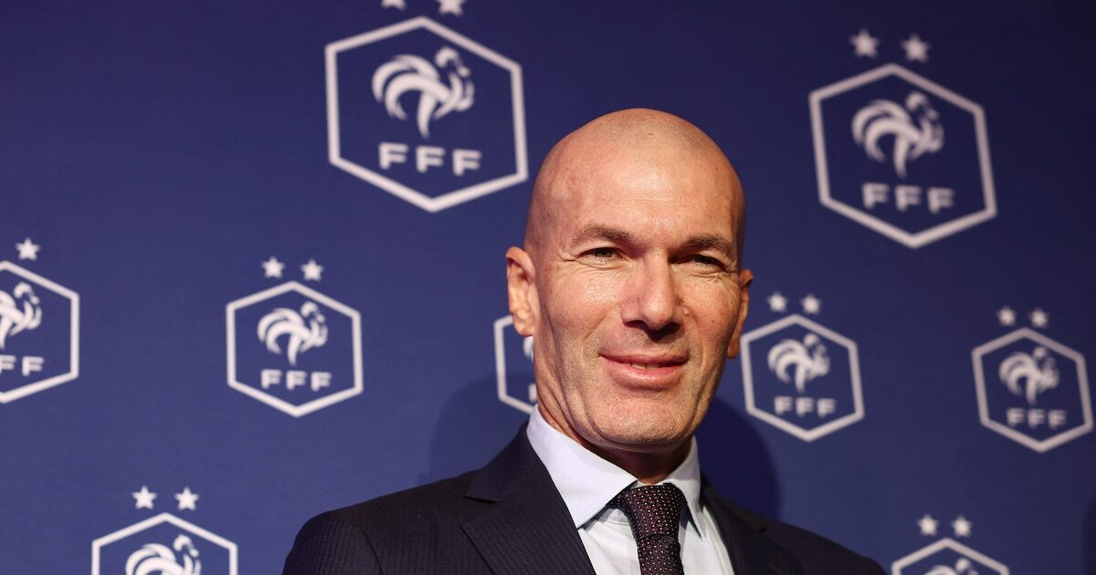 Zinedine Zidane en la conferencia de prensa como nuevo entrenador de la selección francesa