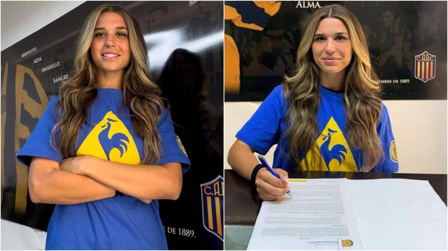 Zoey Kuhn, delantera de Rosario Central, posando con camiseta del club y firmando contrato